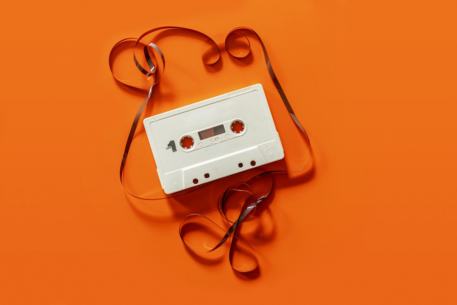 Mixing vs Mastering: What’s the Difference?
