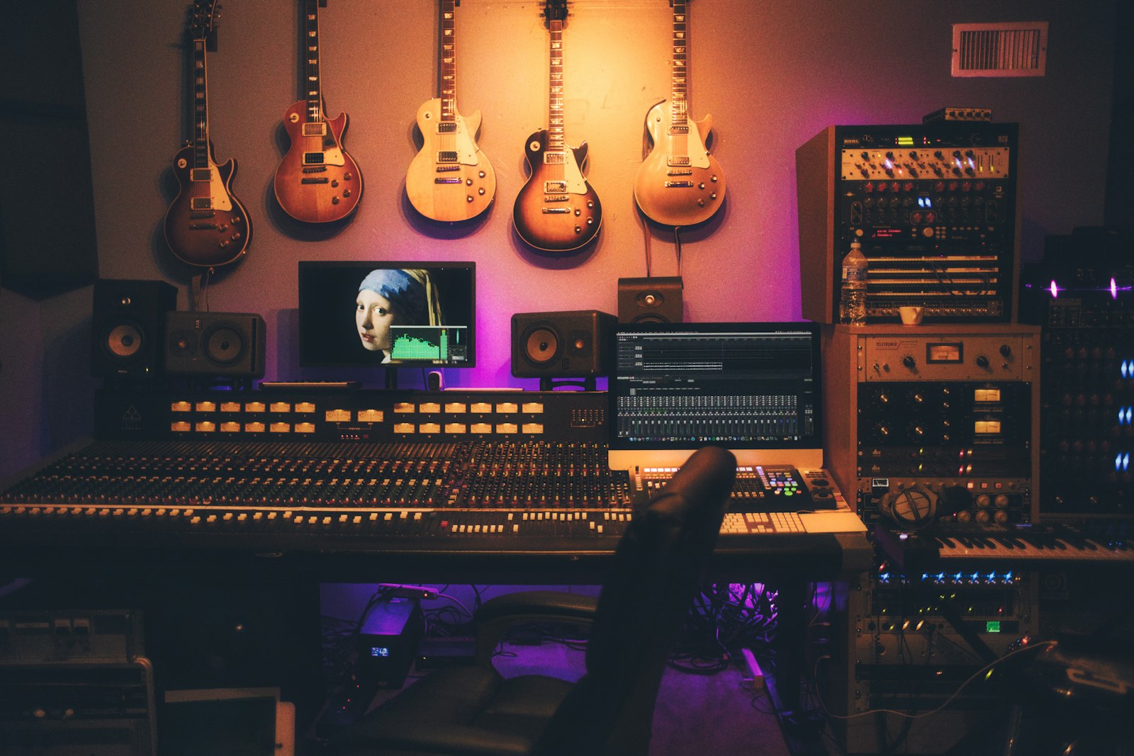 5 Things to Prepare Before Your First Studio Session